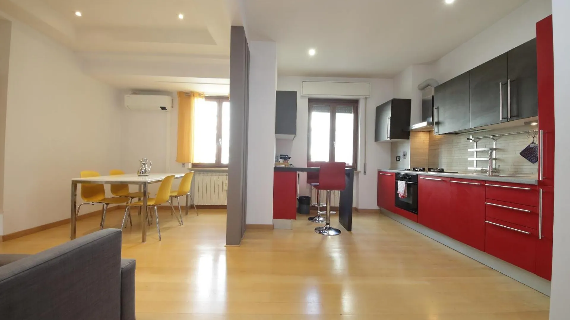 Cozy And Comfy Apartment In Piramide Metro Stop Rome Italië