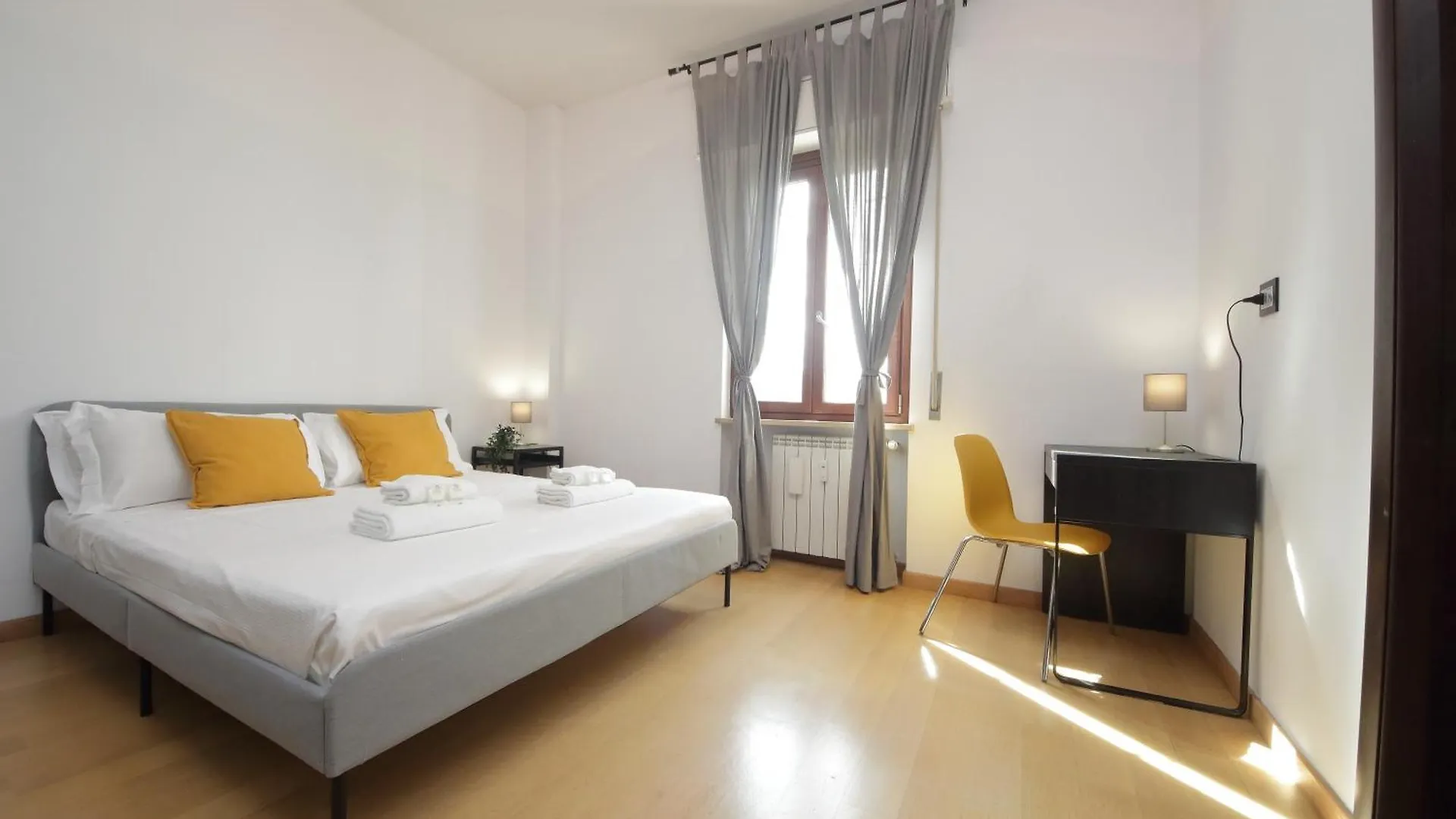 Cozy And Comfy Apartment In Piramide Metro Stop Rome