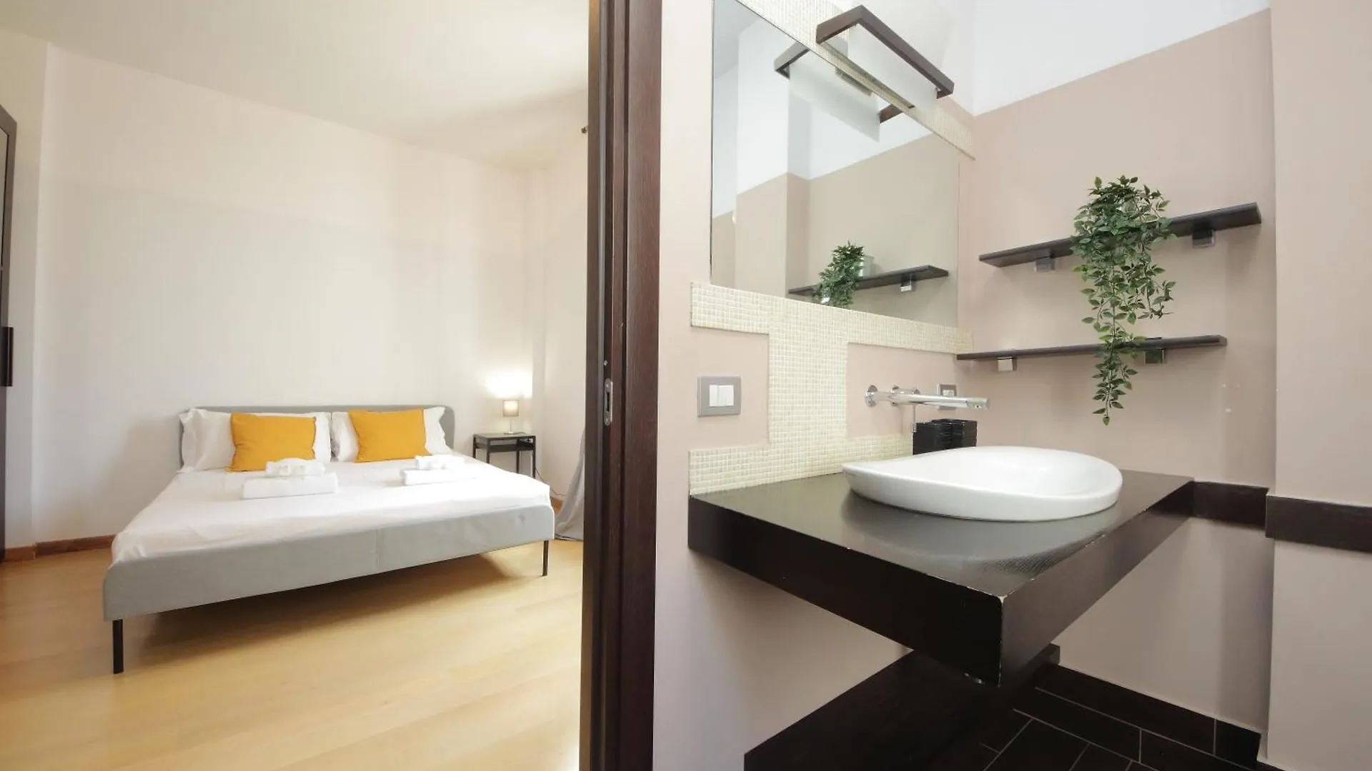 Cozy And Comfy Apartment In Piramide Metro Stop Rome
