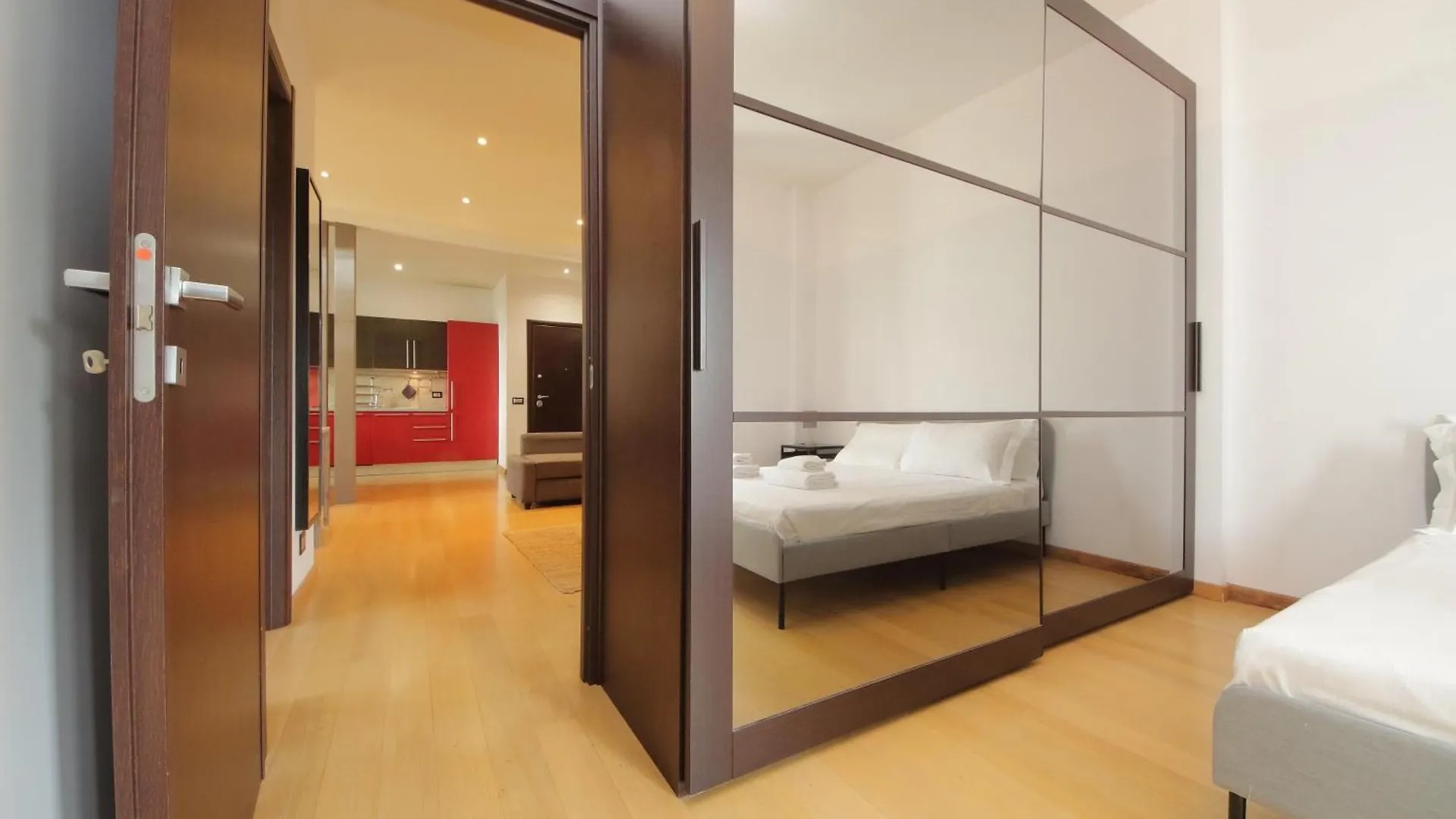 Cozy And Comfy Apartment In Piramide Metro Stop Rome Italy